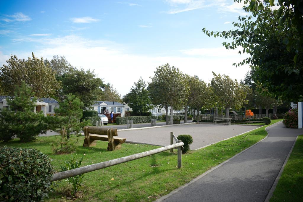 Camping La Foret Stella-Plage Exteriör bild